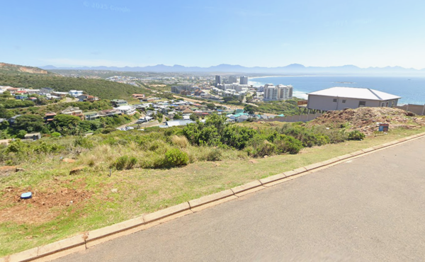 525 m² Land