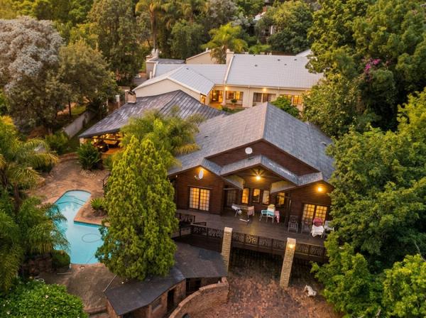 8 Bedroom House