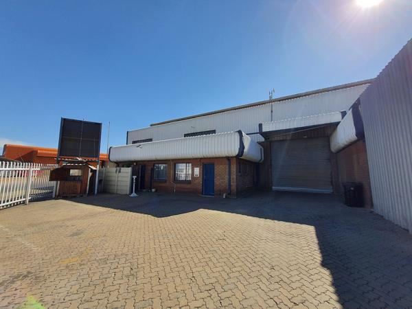 1 800 m² Industrial space
