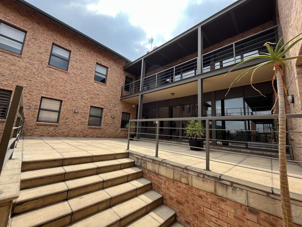 1 077  m² Commercial space