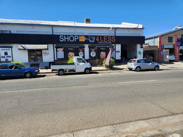 380  m² Retail Space