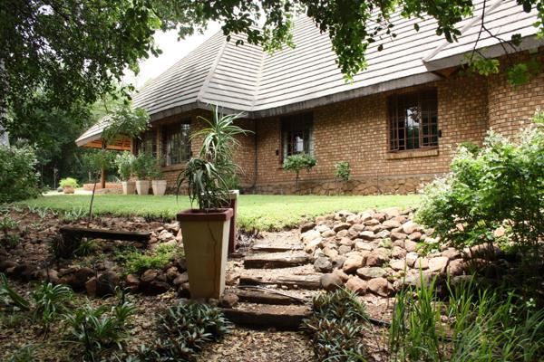10 Bedroom House