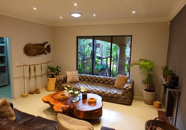6 Bedroom House