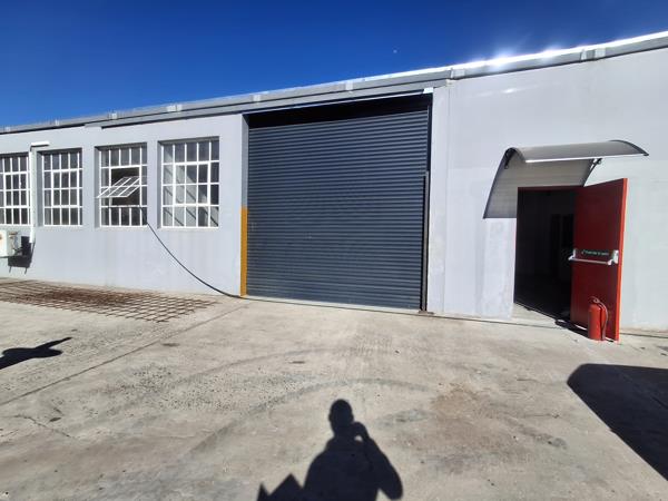 1 445  m² Industrial space