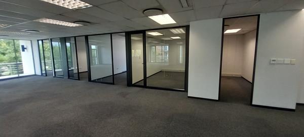 669 m² Commercial space