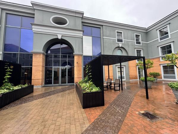 339 m² Commercial space