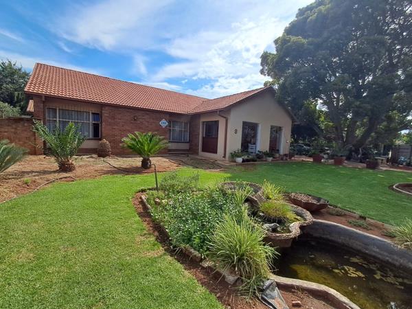 6 Bedroom House