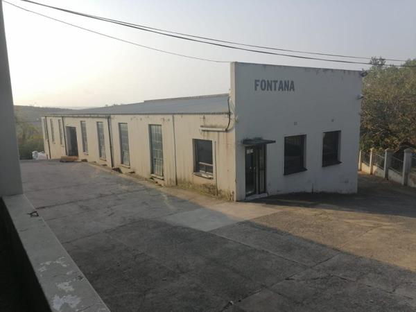 2 330  m² Industrial space