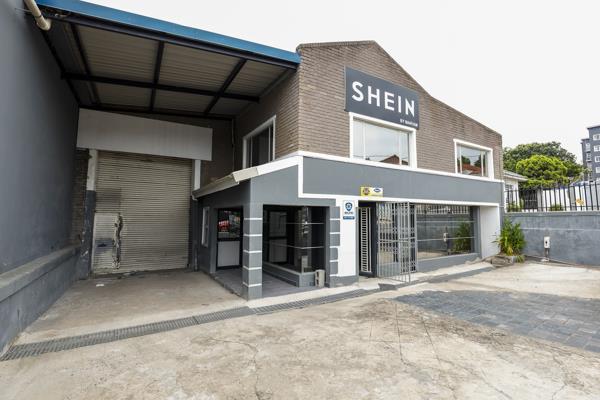 850  m² Commercial space