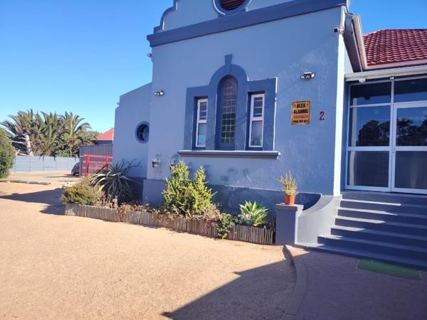 650  m² Commercial space