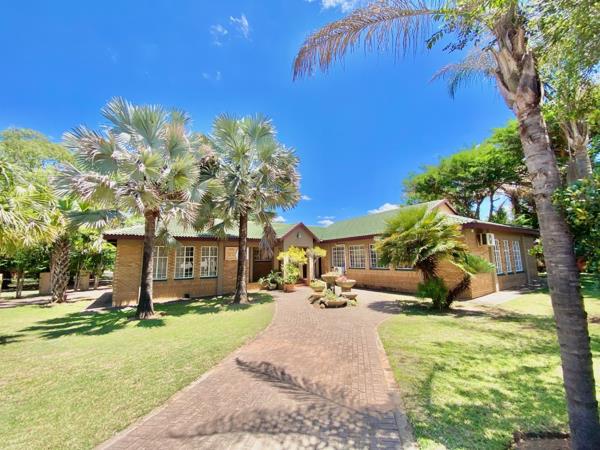 920  m² Commercial space