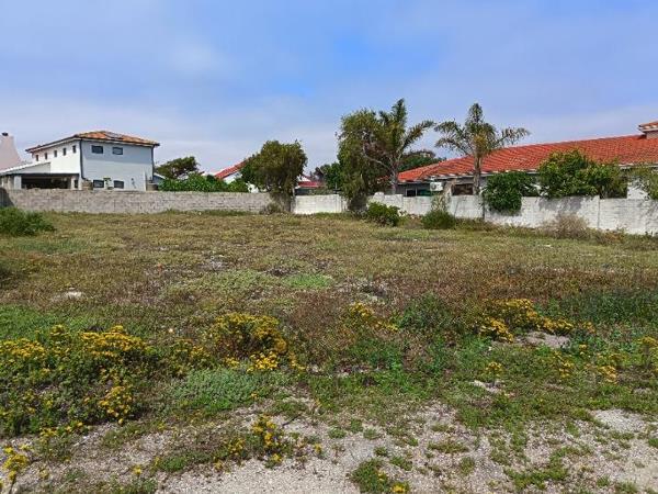 670 m² Land