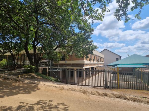 224  m² Commercial space