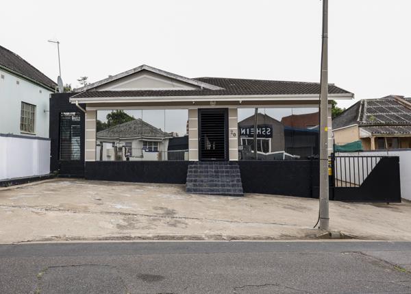 3 306  m² Commercial space