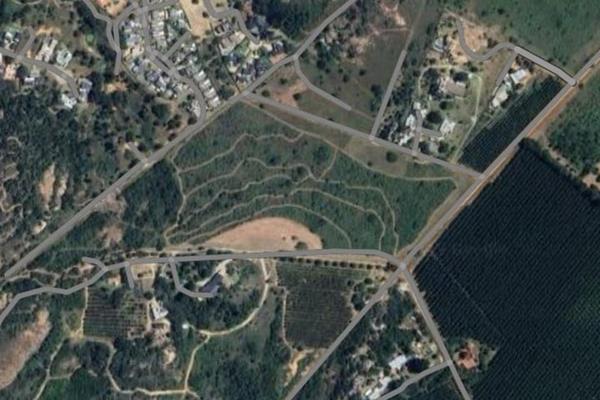 13.4 ha Land