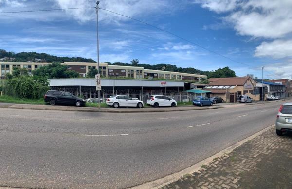 1 400  m² Industrial space