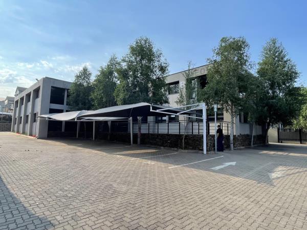 1 200  m² Office Space