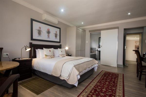 8 Bedroom House