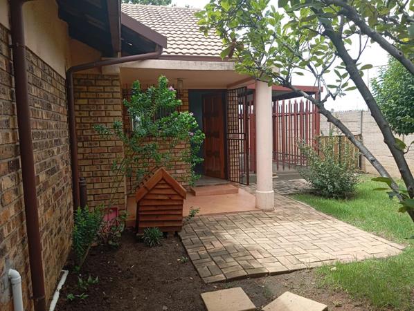 1 Bedroom Garden Cottage