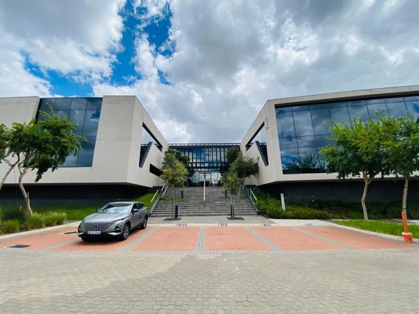 674 m² Office Space