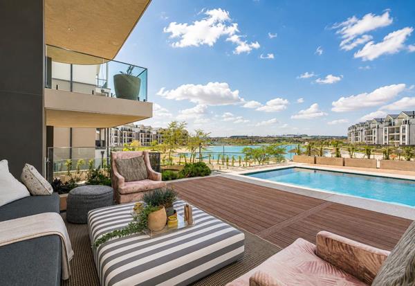 6 Bedroom Apartment