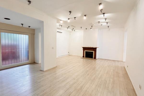 410  m² Office Space