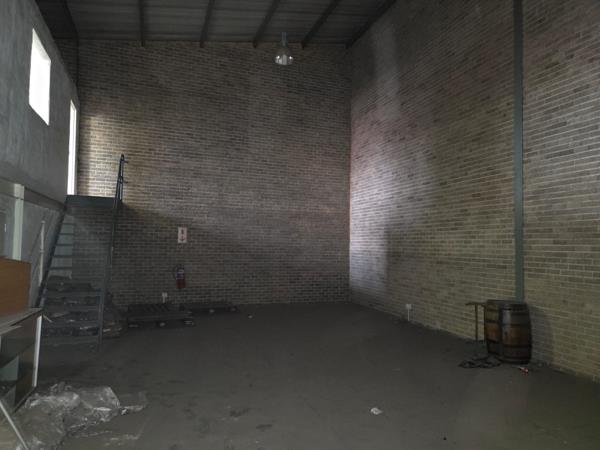 200  m² Industrial space