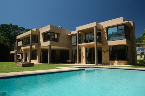 8 Bedroom House