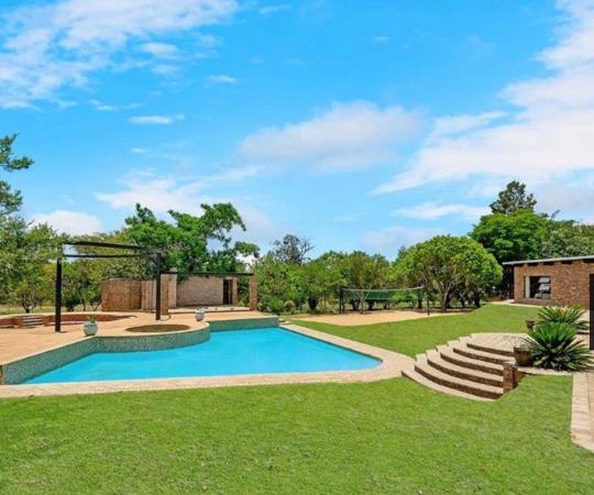 6 Bedroom House