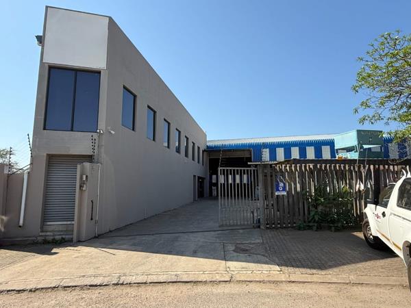 1 500  m² Industrial space