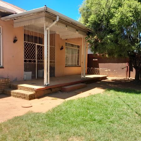 11 Bedroom House