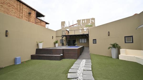 9 452  m² Industrial space