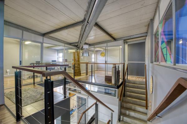 220  m² Office Space