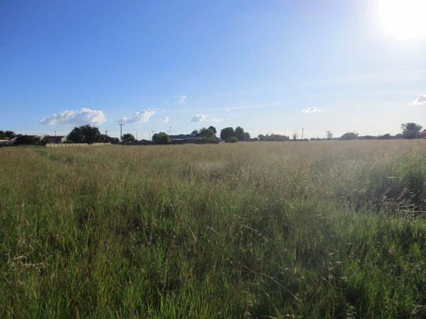 4 064 m² Land