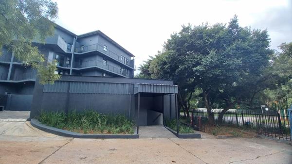 17  m² Commercial space