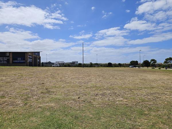 3 003 m² Land