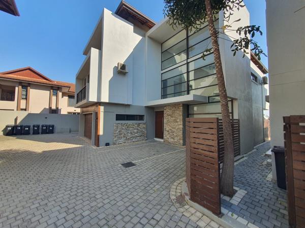 5 Bedroom Townhouse