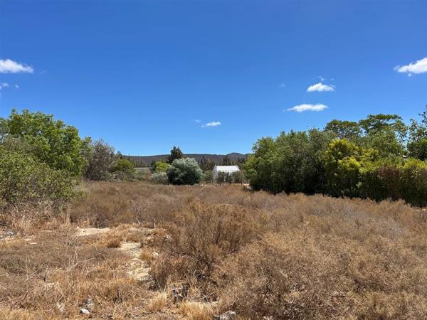 1 108 m² Land
