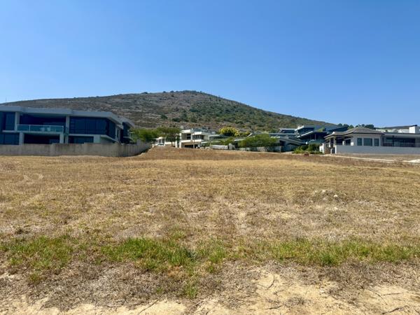 864 m² Land
