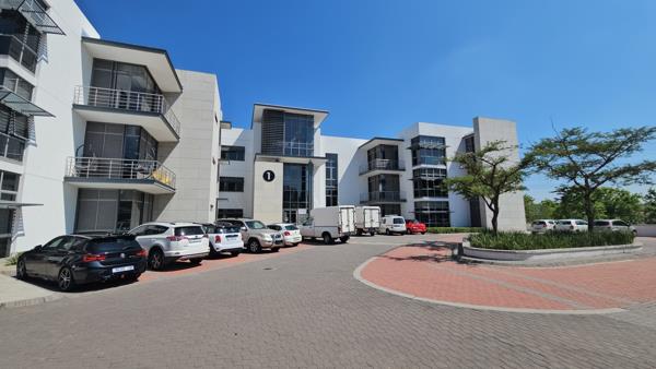 1 160  m² Commercial space