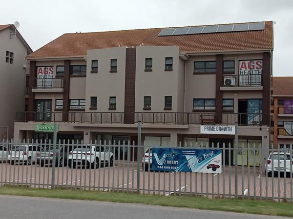 125  m² Retail Space