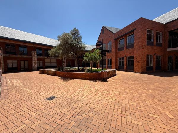 523 m² Commercial space