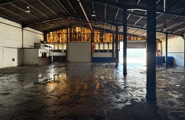 1 030  m² Industrial space