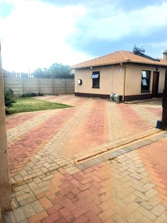 2 Bedroom House