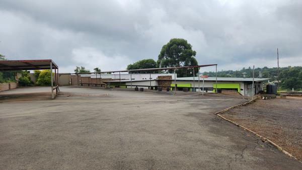 1 000  m² Commercial space