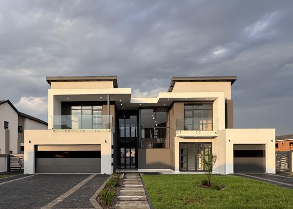5 Bedroom House