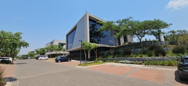 390  m² Commercial space