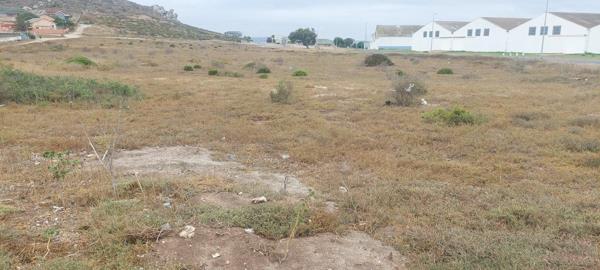 2 466 m² Land