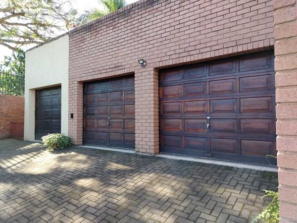 6 Bedroom House