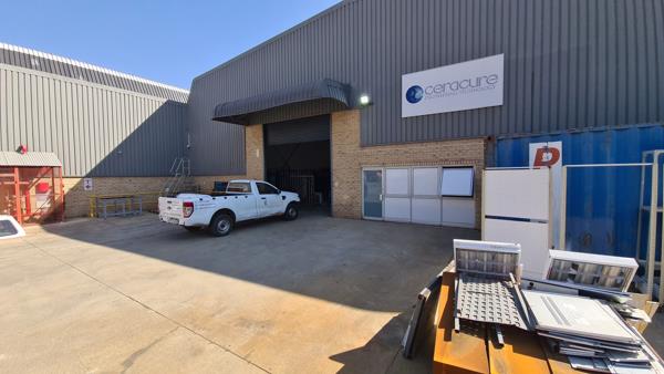 1 228  m² Industrial space